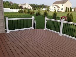 Deck — Shorewood